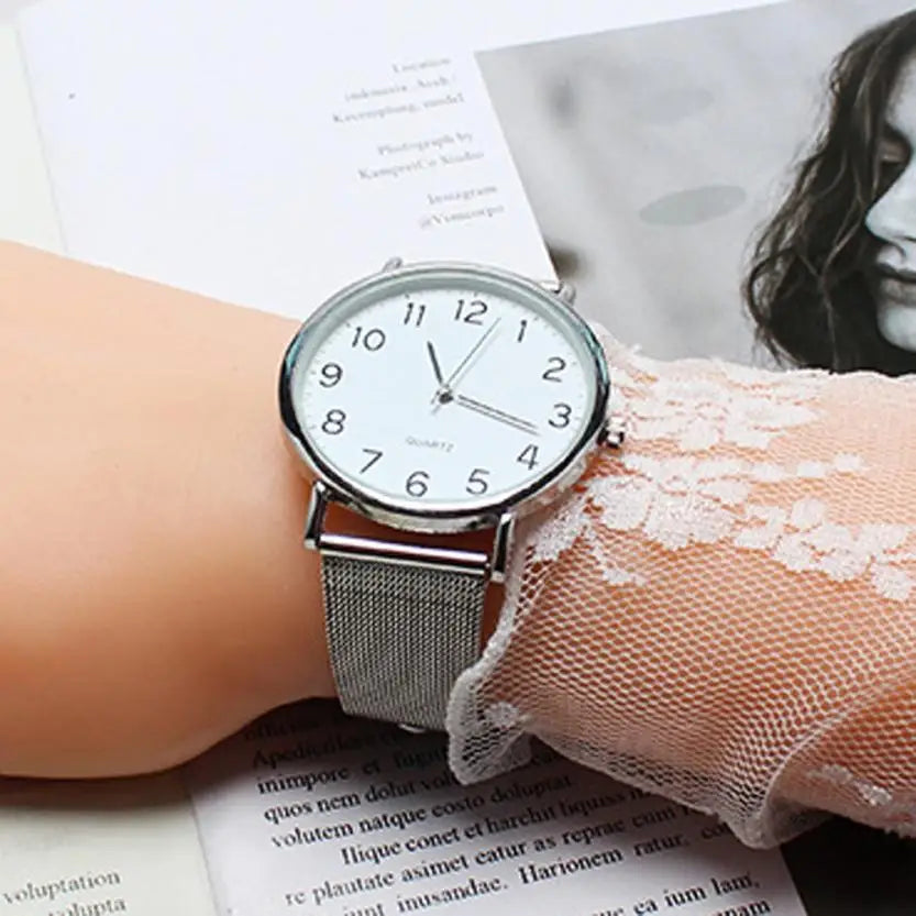 Luxury Hot Watch Men Fashion Sport Quartz Clock Mens Watches Unisex Simple Business Fashion Steel Strip Quartz Brand Wrist Watch