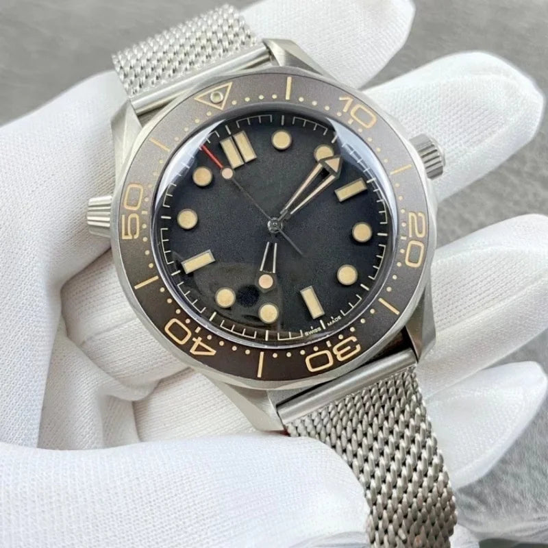 High End Design  Fully Automatic Mechanical Waterproof, Luminous Men's Watch