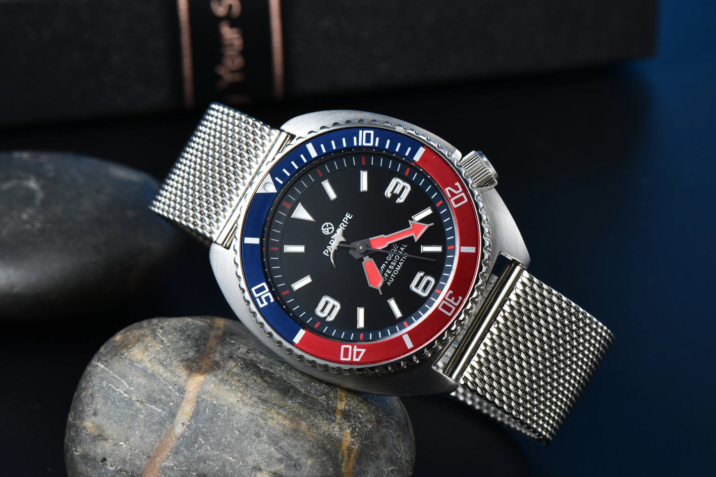 Luxury Men's Casual Red and Blue Watch, Fashionable Party Watch with NH35 Automatic Movement, Sapphire Glass, GMT Ceramic Bezel,