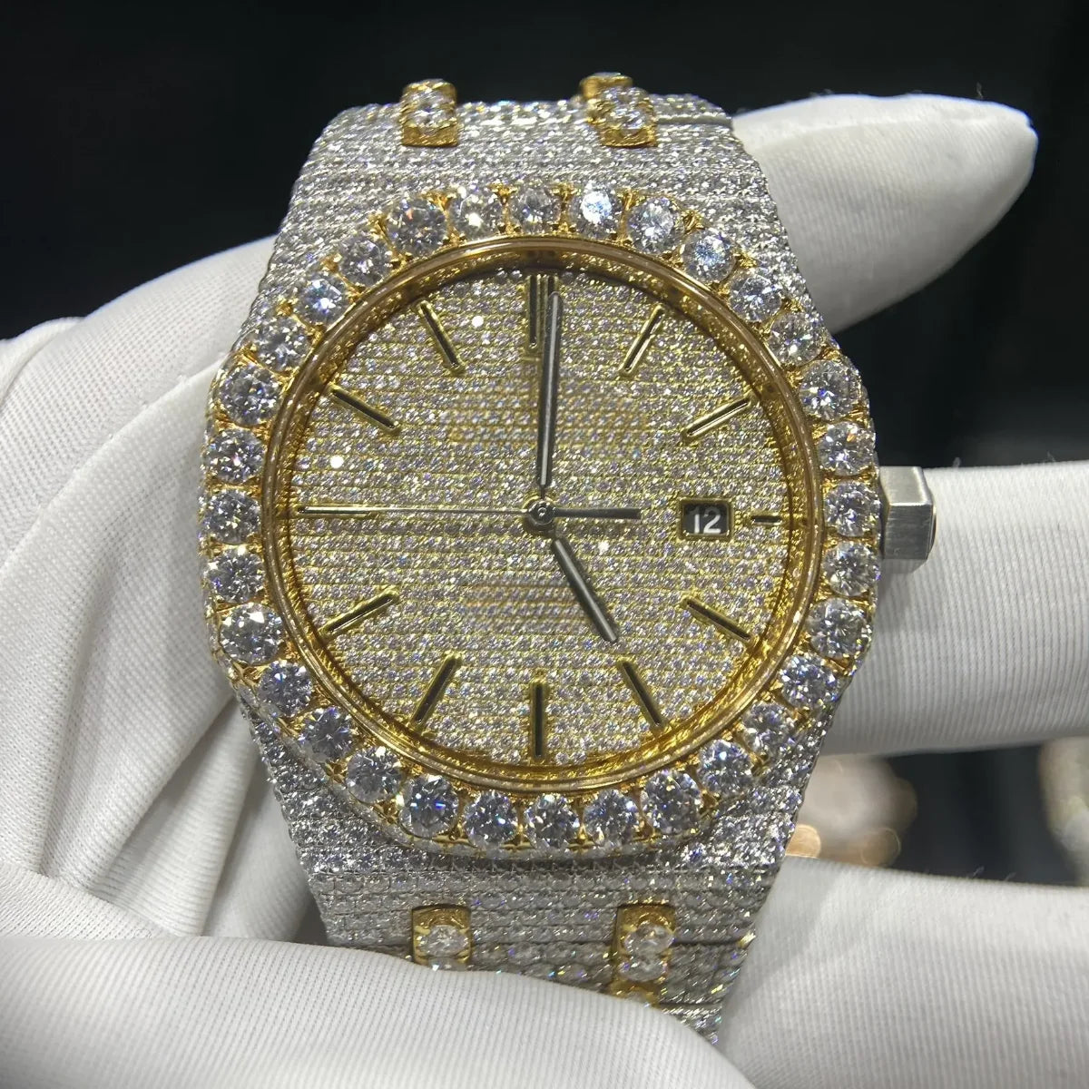 Automatic Mechanical Watches Swiss Movement Luxury Iced Out Watch Men Women Designers Hip Hop VVS D Colour Moissanite Watches