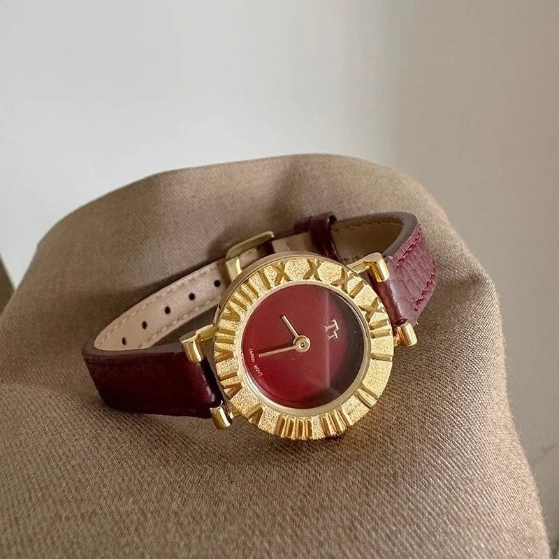 Red Top Brand Women's Quartz Watch Retro Gold Roman Frame Leather Waterproof Leather Women's Watch Relógio Feminino