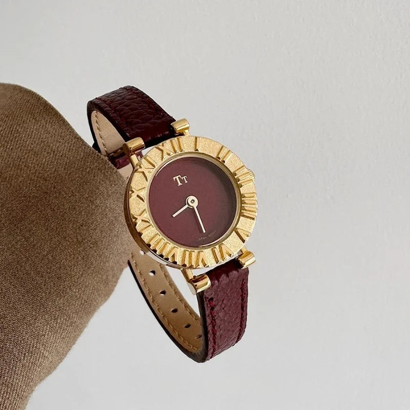 Red Top Brand Women's Quartz Watch Retro Gold Roman Frame Leather Waterproof Leather Women's Watch Relógio Feminino